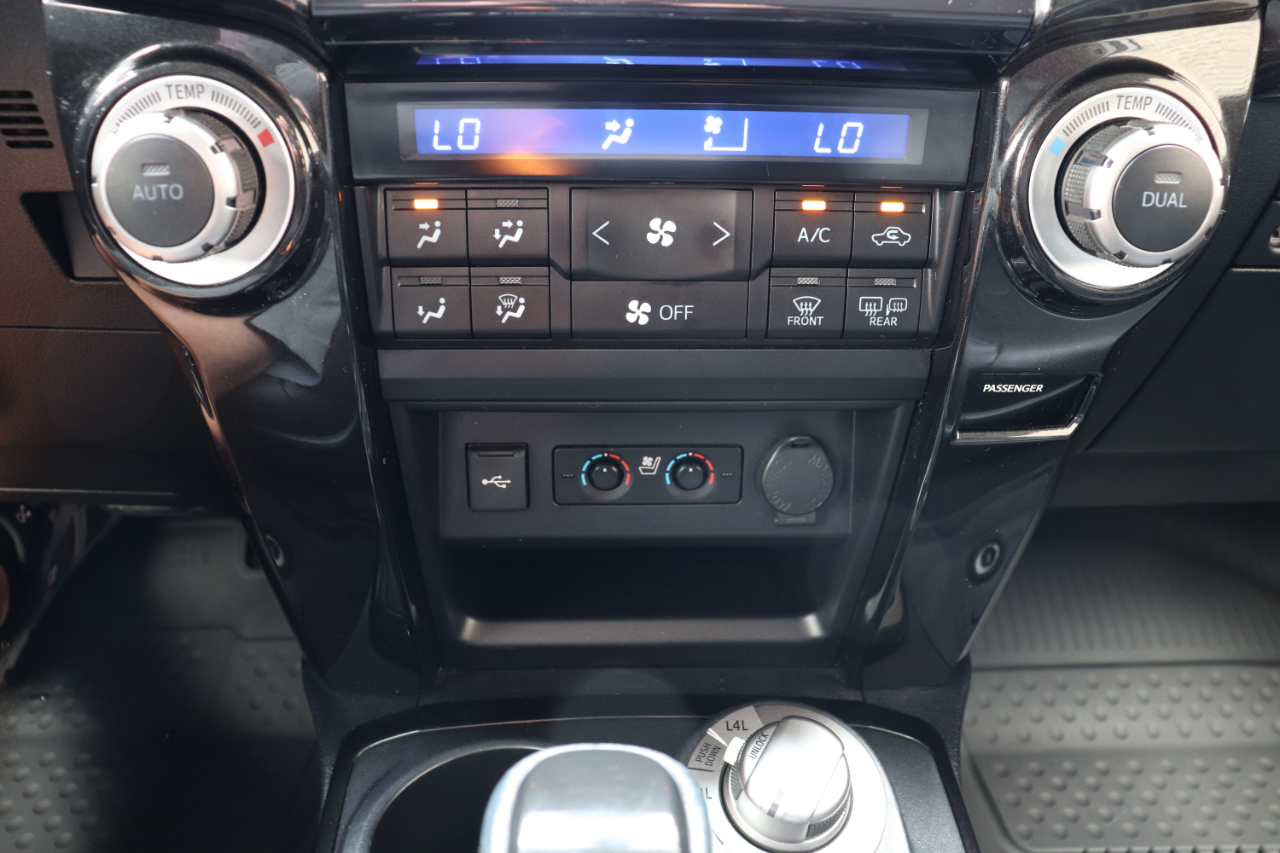 Toyota 4Runner Limited Nightshade 4WD (Natl) 2020