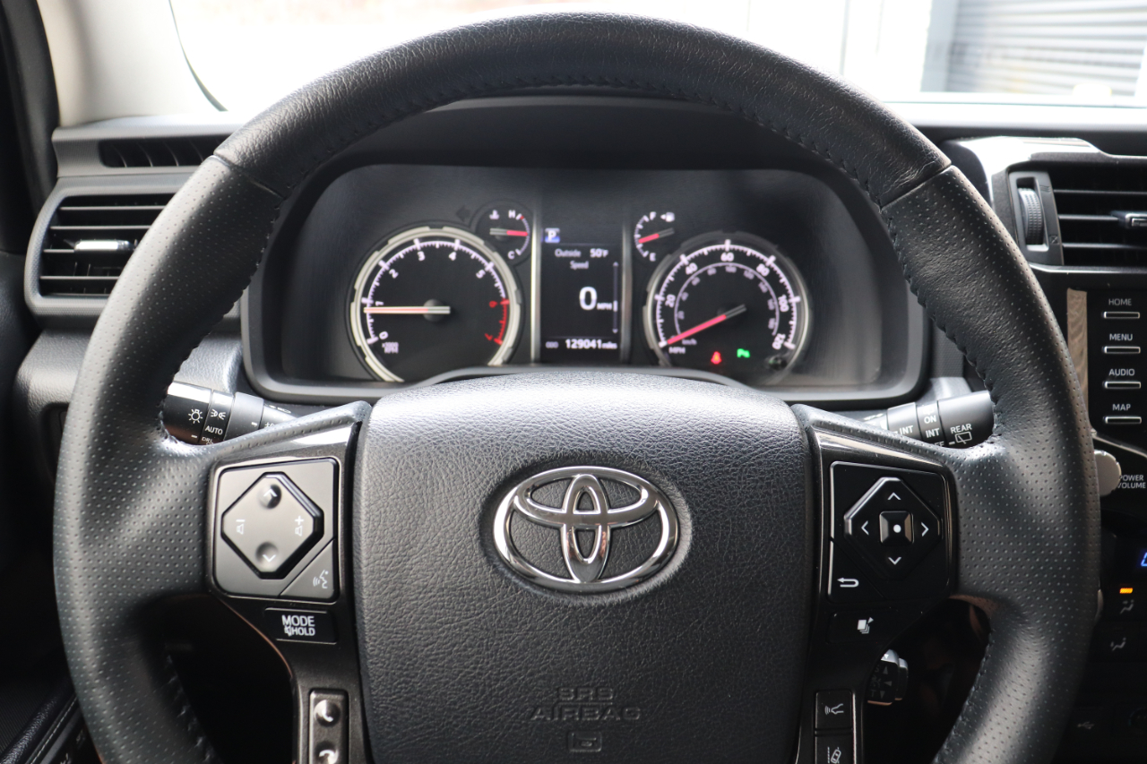 Toyota 4Runner Limited Nightshade 4WD (Natl) 2020