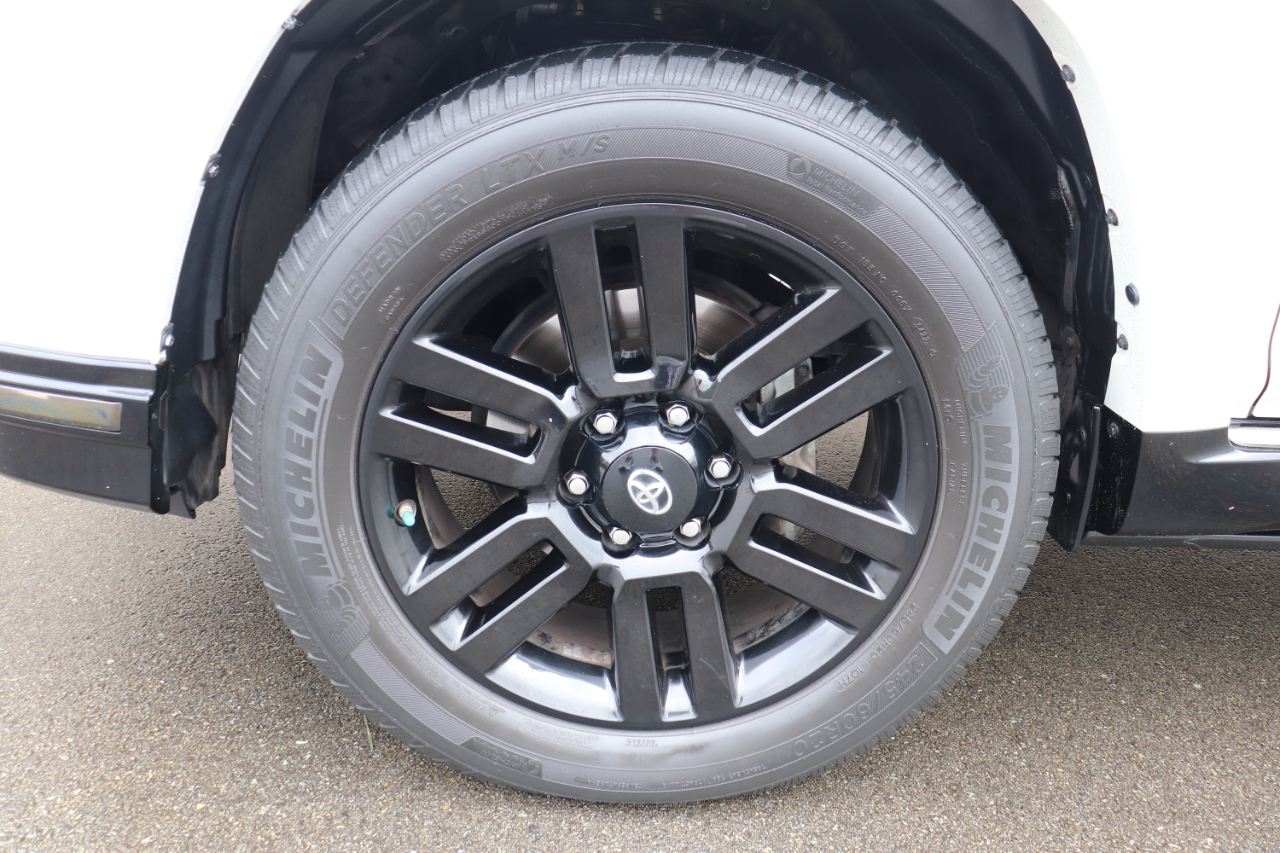 Toyota 4Runner Limited Nightshade 4WD (Natl) 2020