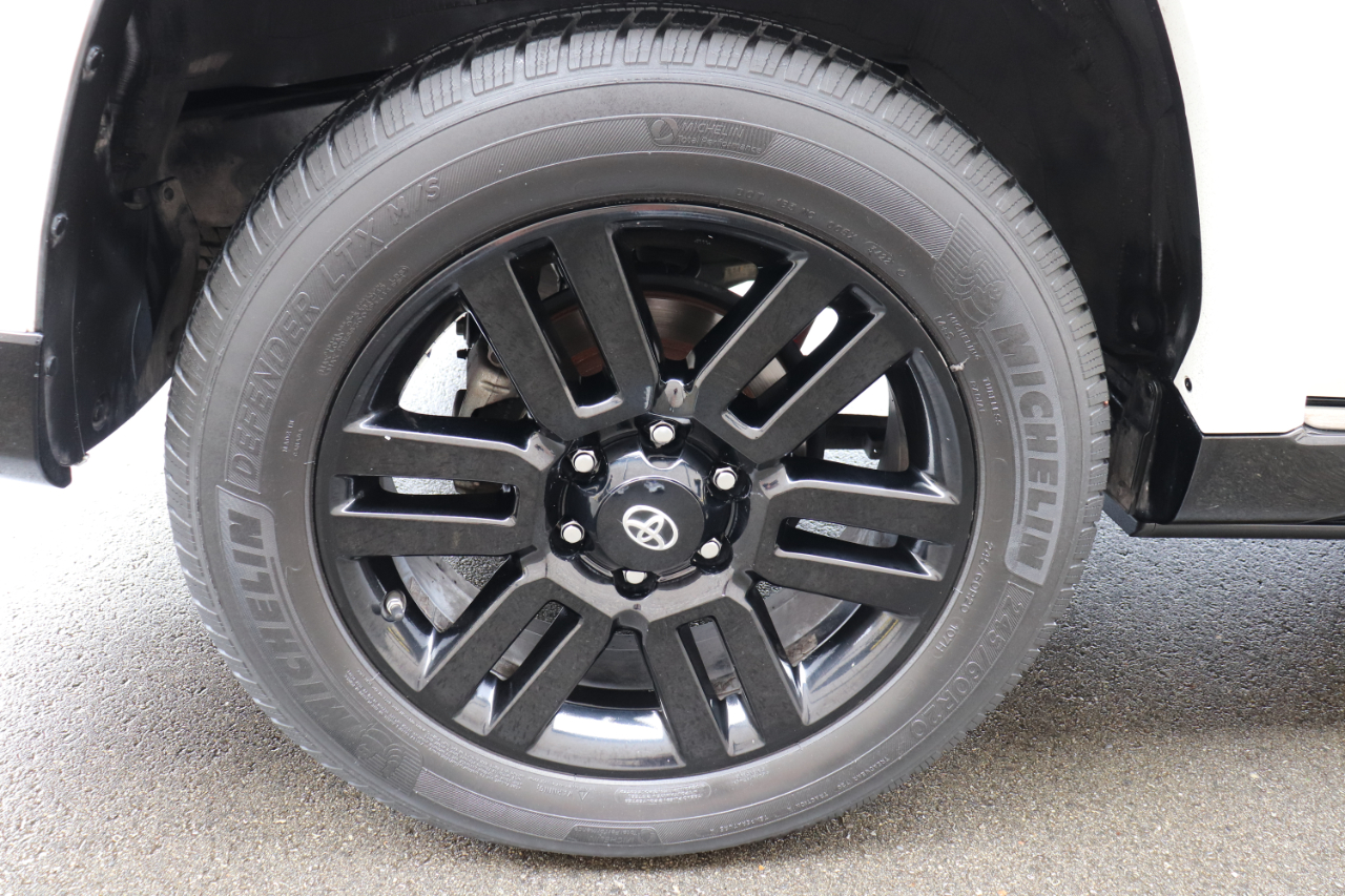 Toyota 4Runner Limited Nightshade 4WD (Natl) 2020