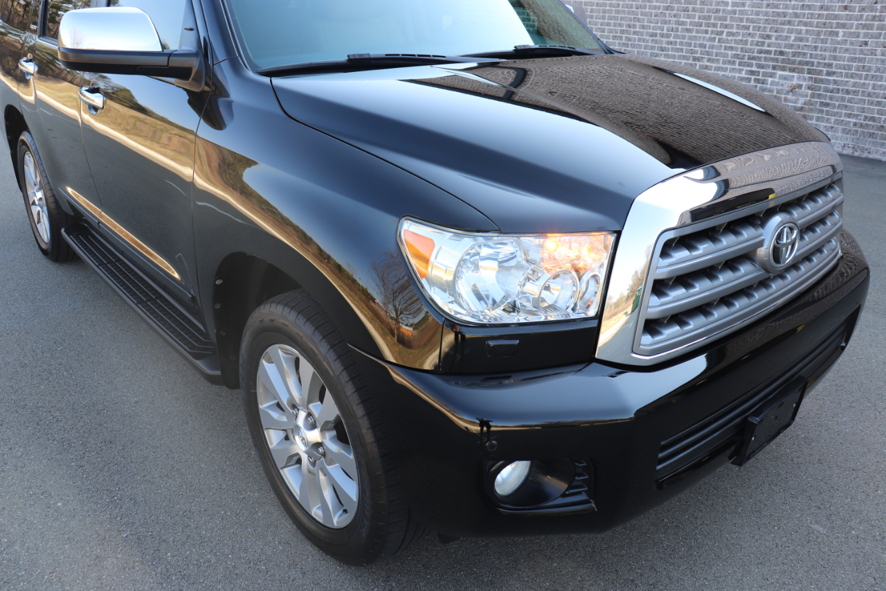 Toyota Sequoia Limited 2WD 2014