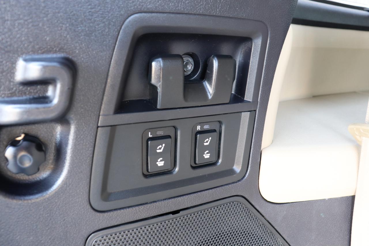 Toyota Sequoia Limited 2WD 2014