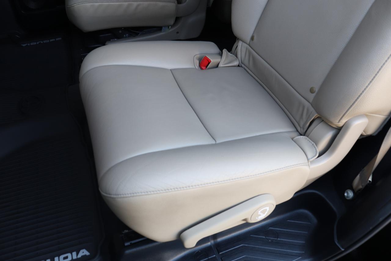 Toyota Sequoia Limited 2WD 2014