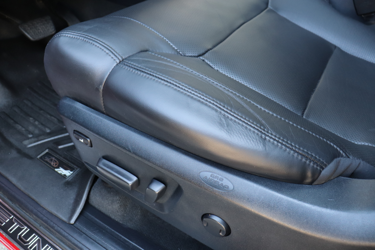 Toyota Tundra Platinum CrewMax 5.7L 4WD 2016