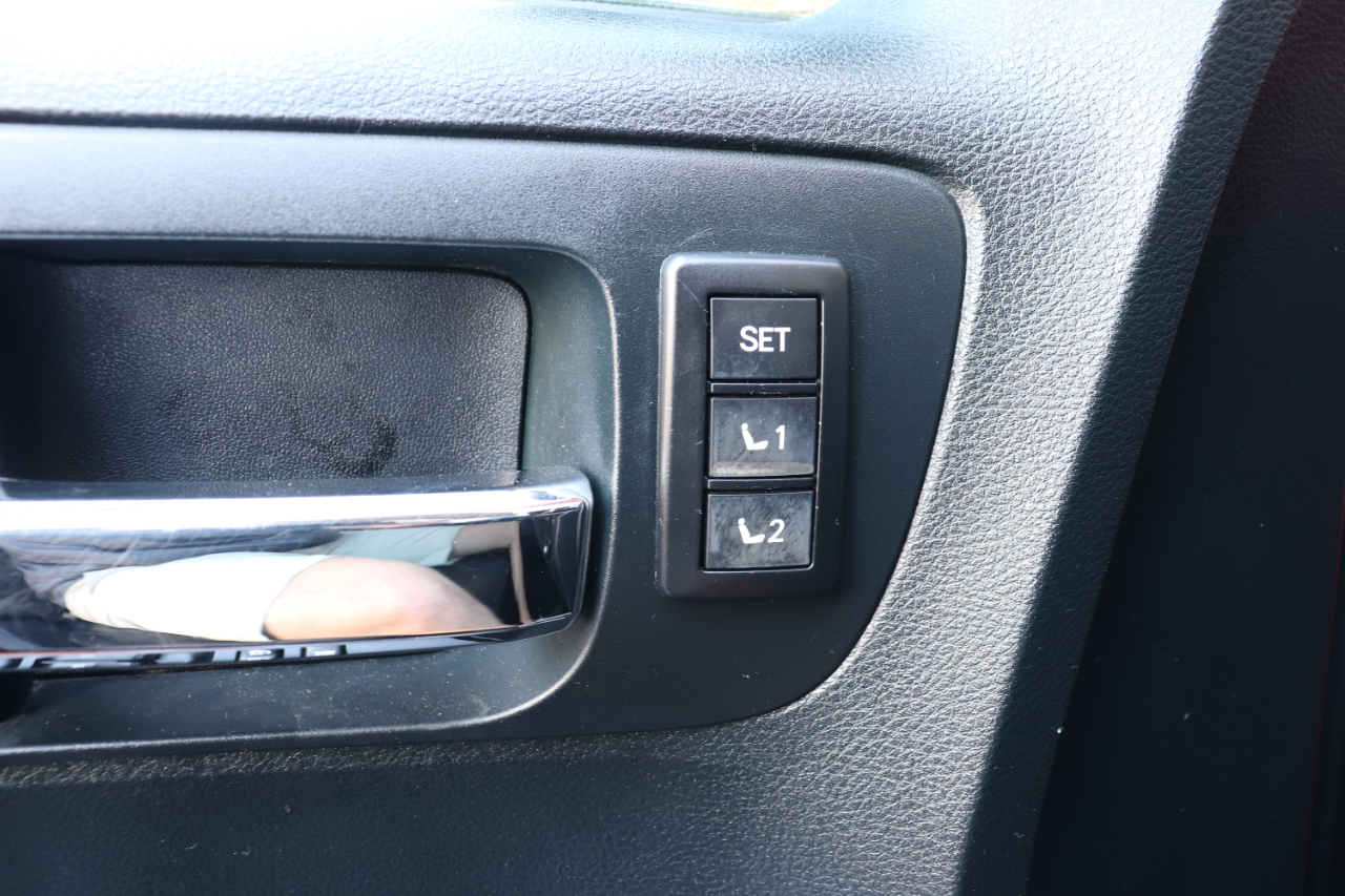 Toyota Tundra Platinum CrewMax 5.7L 4WD 2016