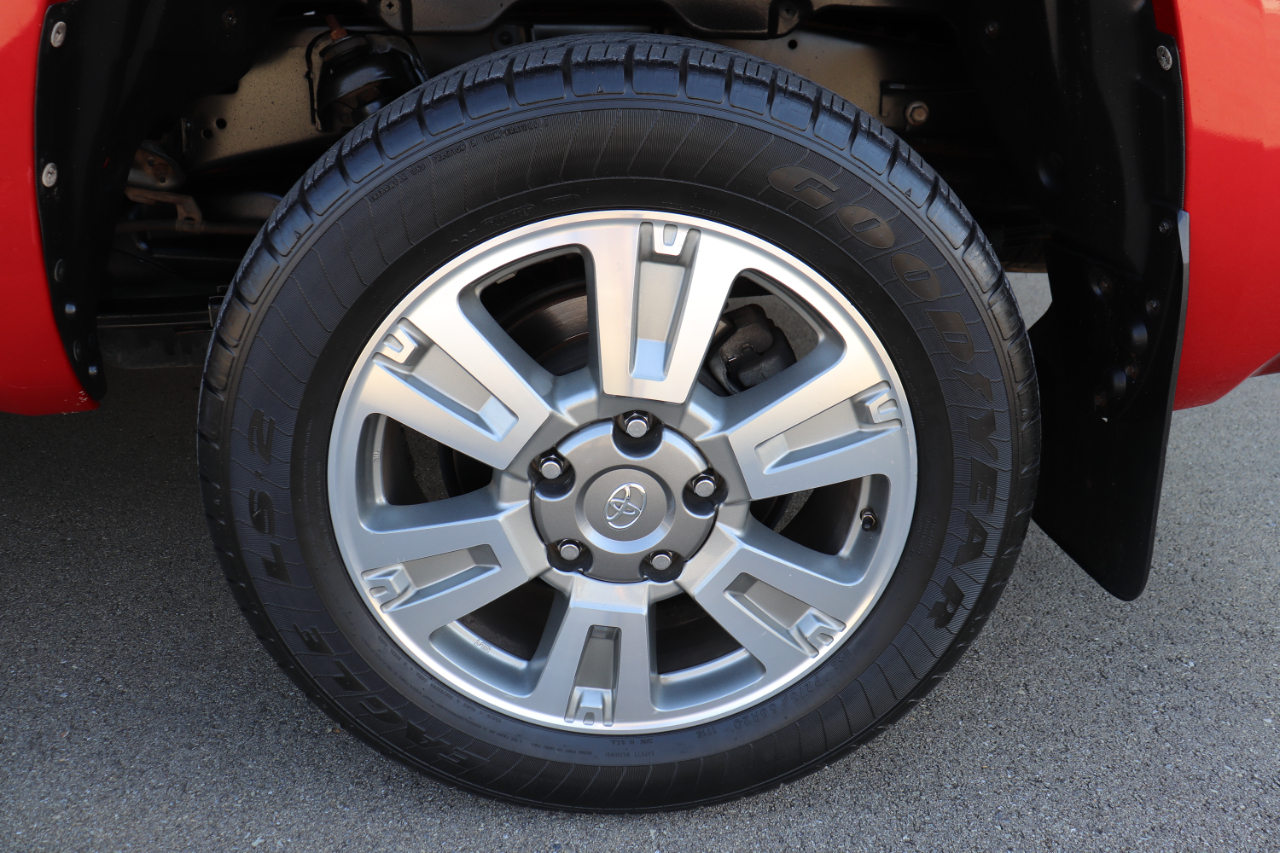 Toyota Tundra Platinum CrewMax 5.7L 4WD 2016