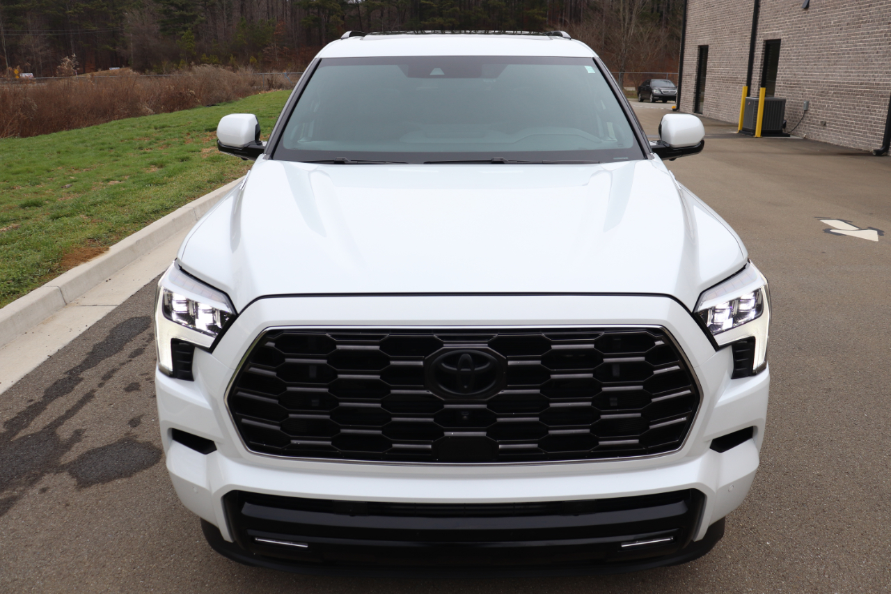 Toyota Sequoia Platinum 4WD 2024