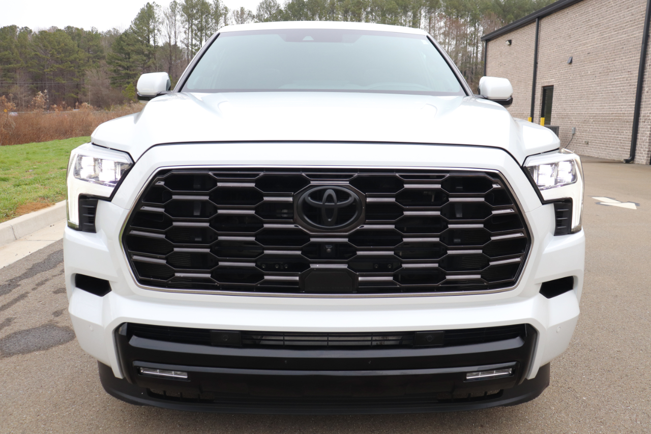 Toyota Sequoia Platinum 4WD 2024