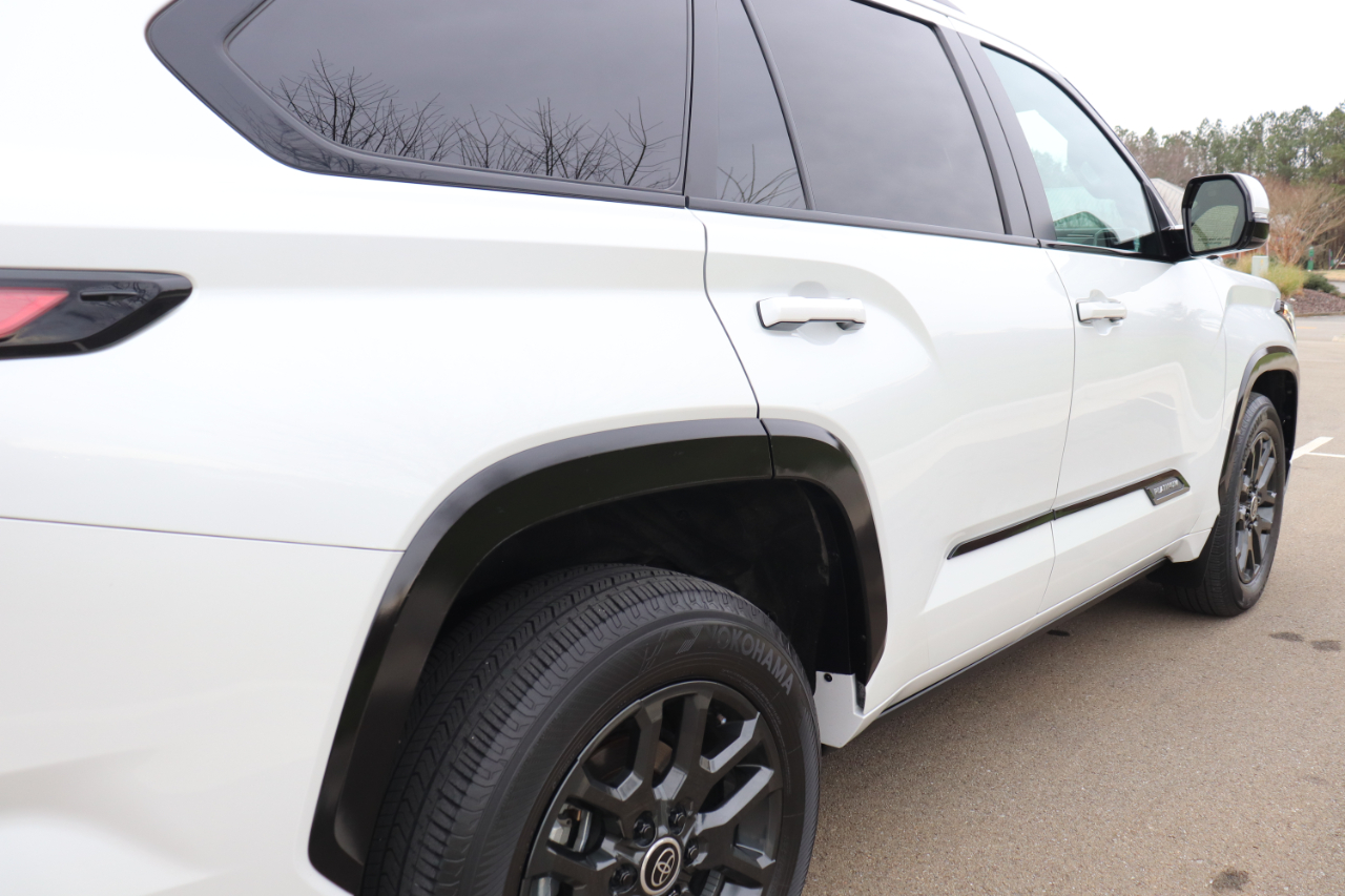 Toyota Sequoia Platinum 4WD 2024