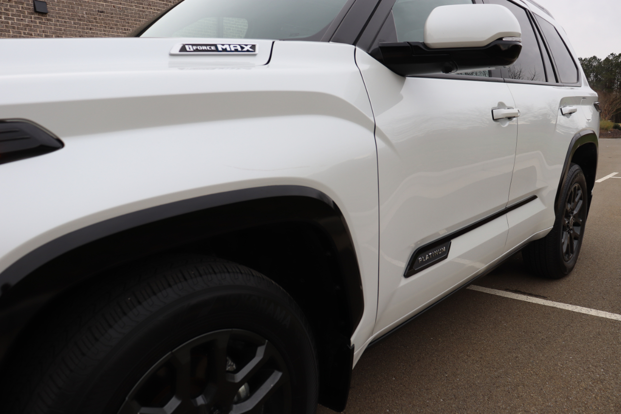 Toyota Sequoia Platinum 4WD 2024