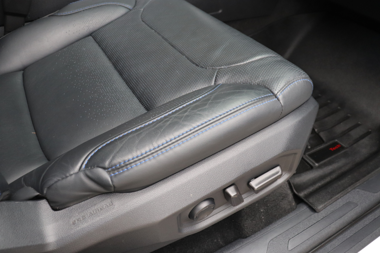 Toyota Sequoia Platinum 4WD 2024