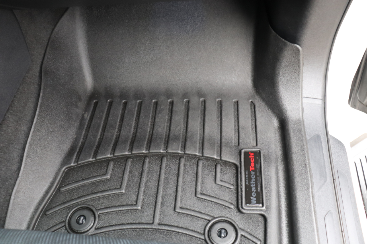 Toyota Sequoia Platinum 4WD 2024