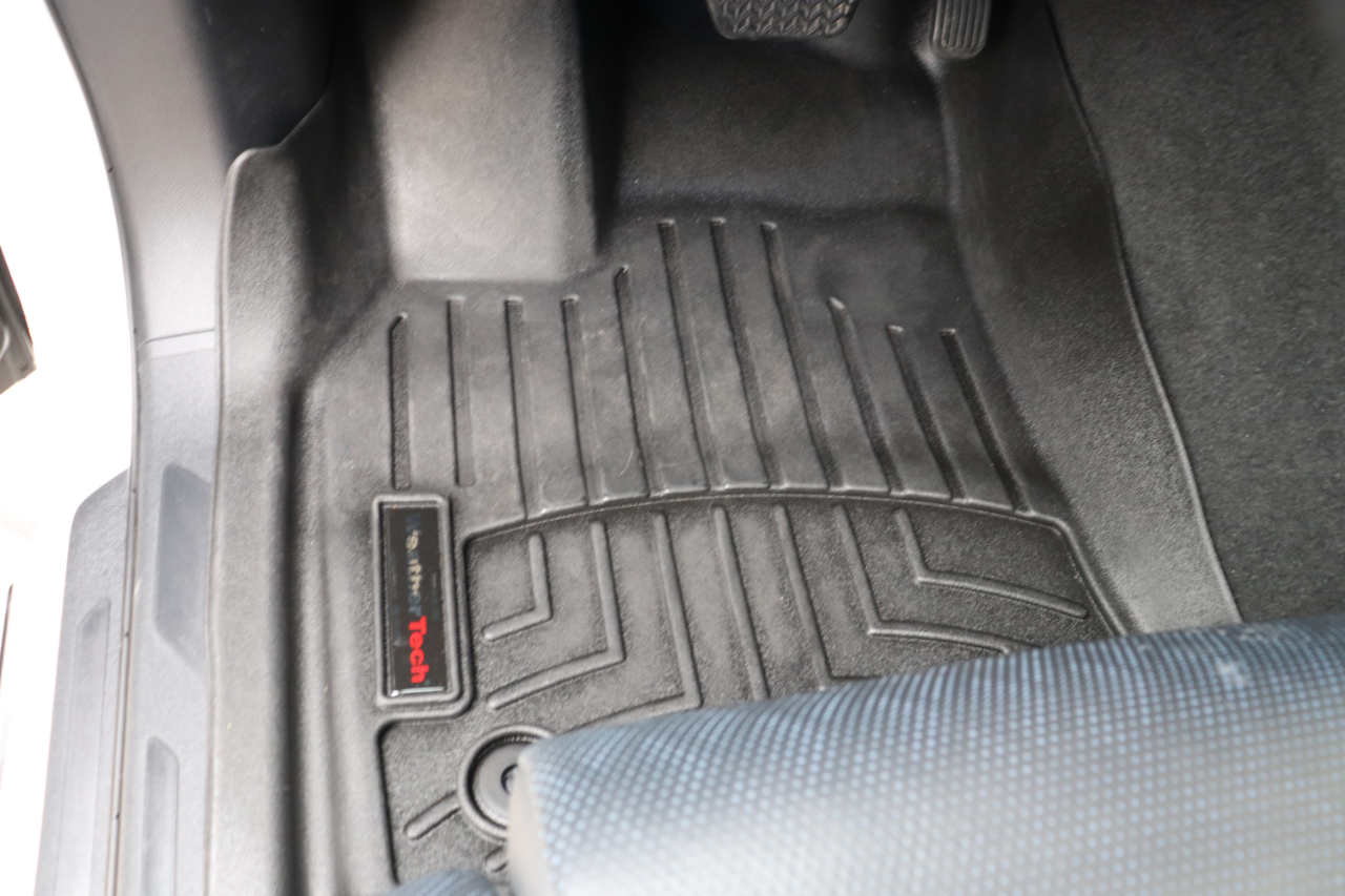 Toyota Sequoia Platinum 4WD 2024