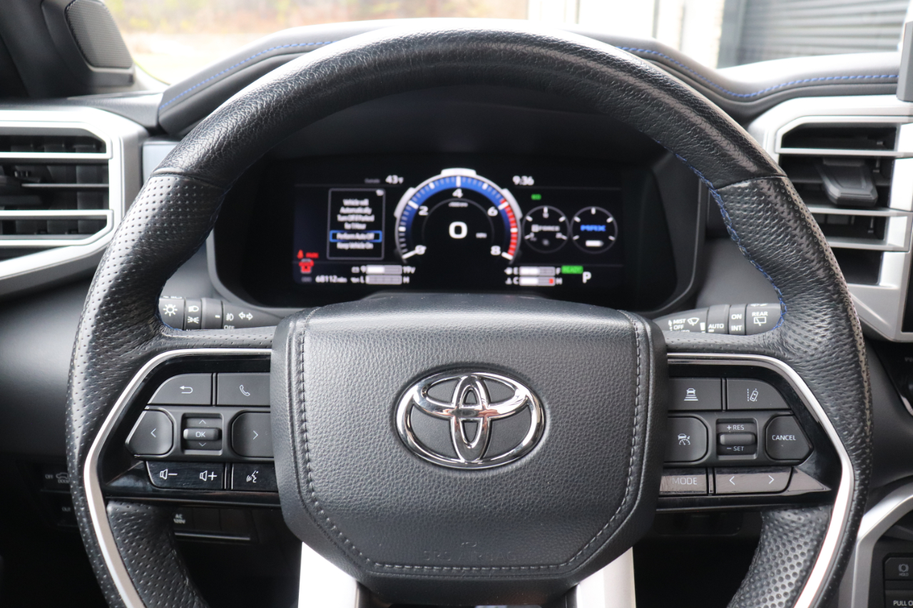 Toyota Sequoia Platinum 4WD 2024