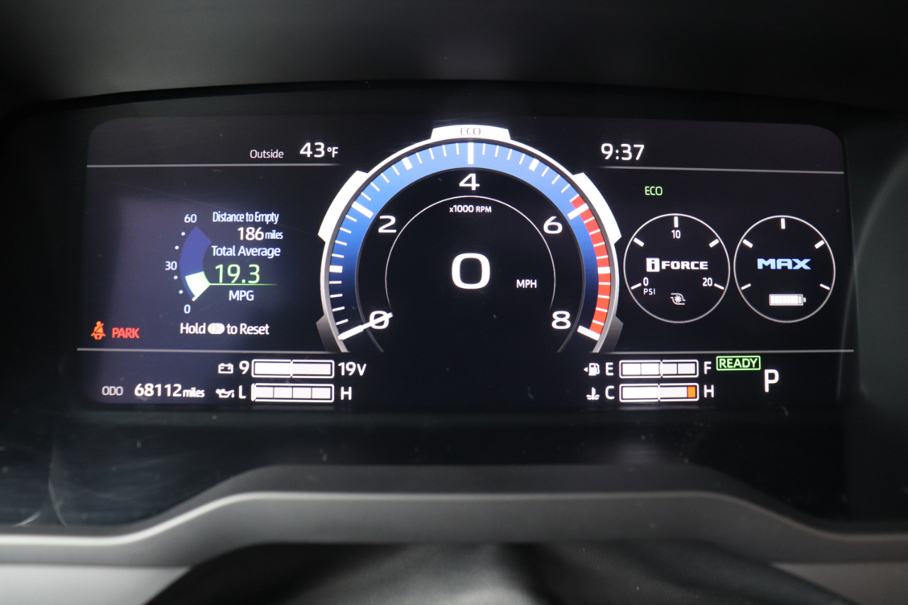 Toyota Sequoia Platinum 4WD 2024