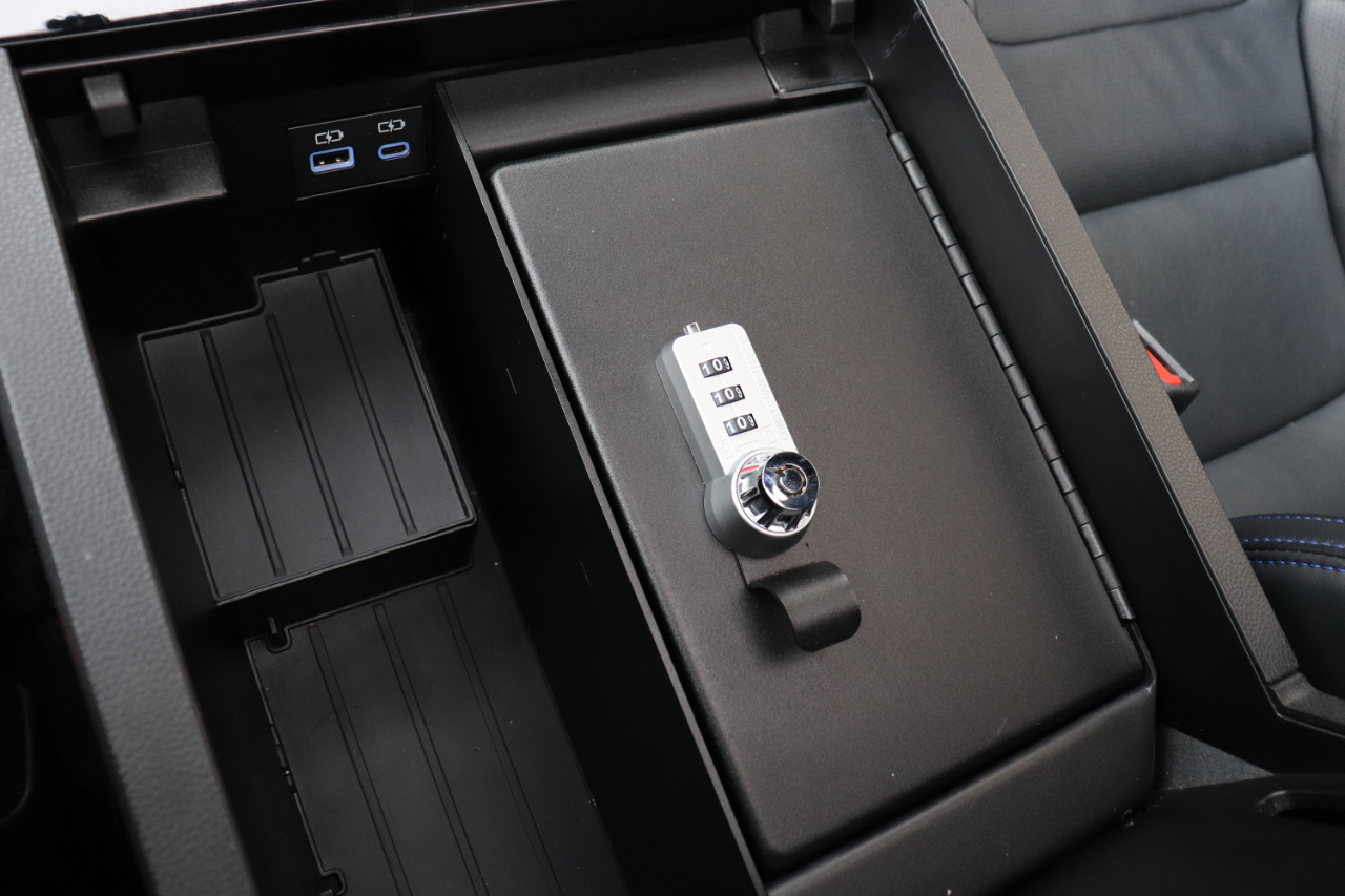 Toyota Sequoia Platinum 4WD 2024