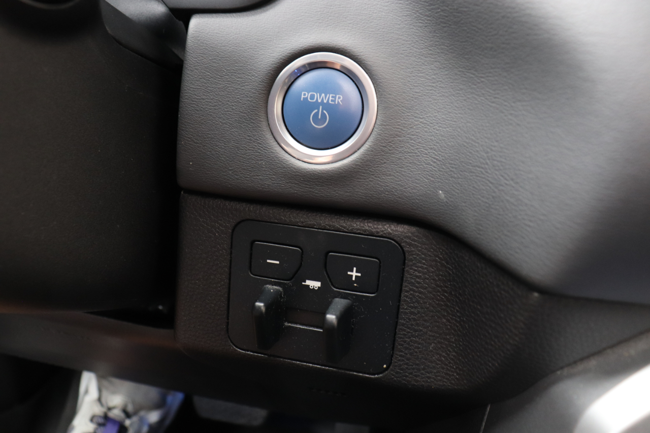 Toyota Sequoia Platinum 4WD 2024