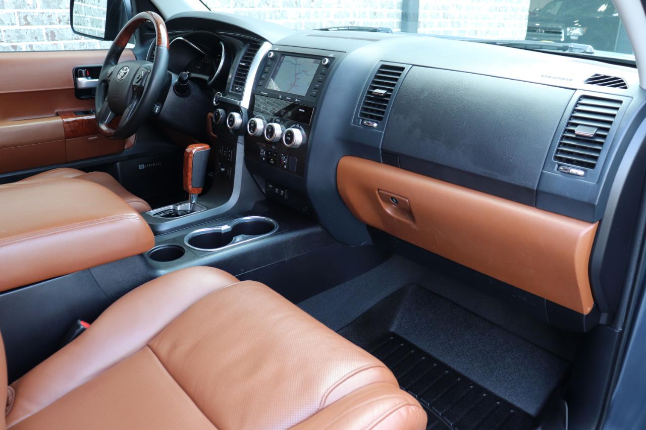 Toyota Sequoia Plantium 4WD 2020