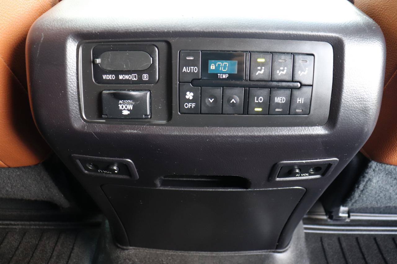 Toyota Sequoia Plantium 4WD 2020