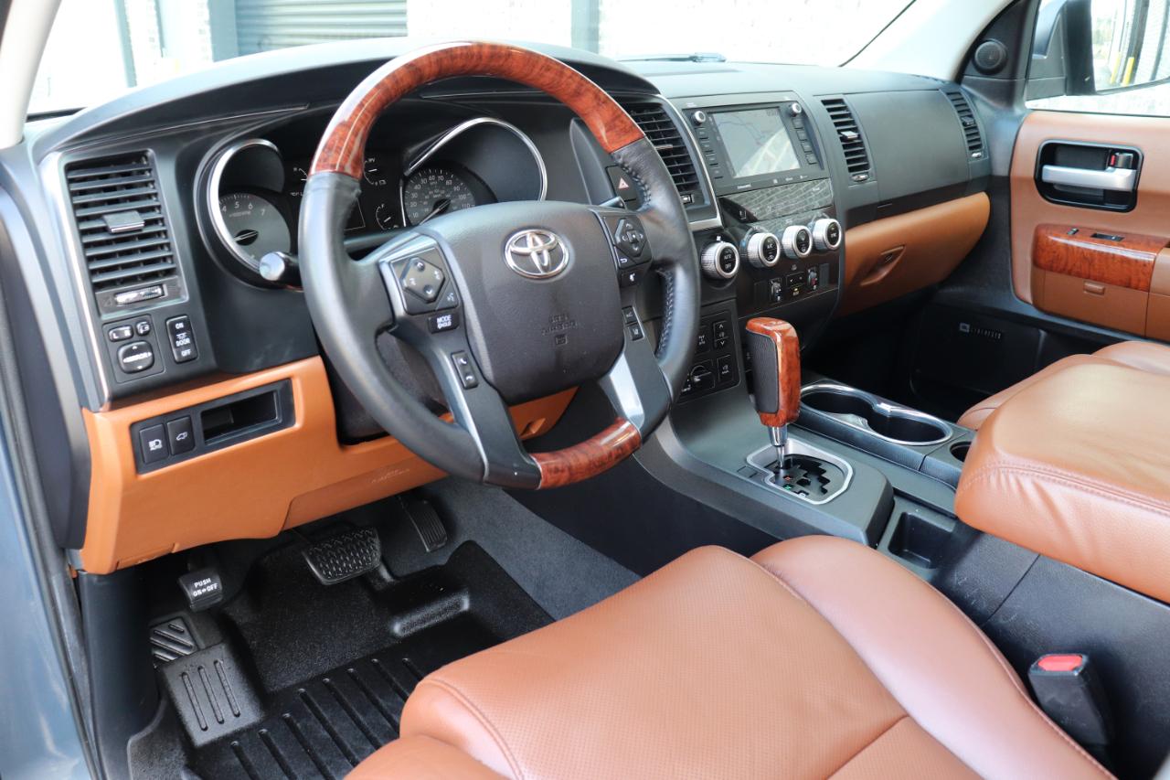 Toyota Sequoia Plantium 4WD 2020