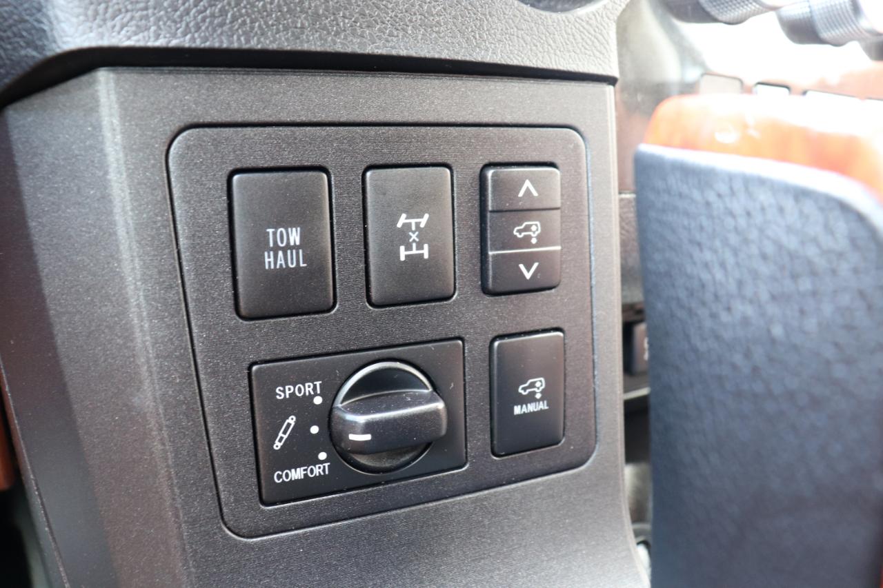 Toyota Sequoia Plantium 4WD 2020