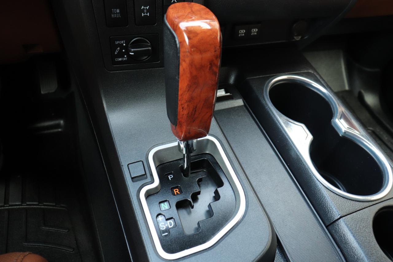 Toyota Sequoia Plantium 4WD 2020