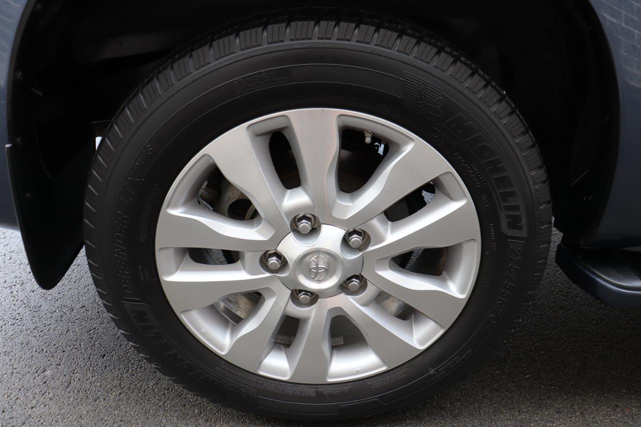 Toyota Sequoia Plantium 4WD 2020