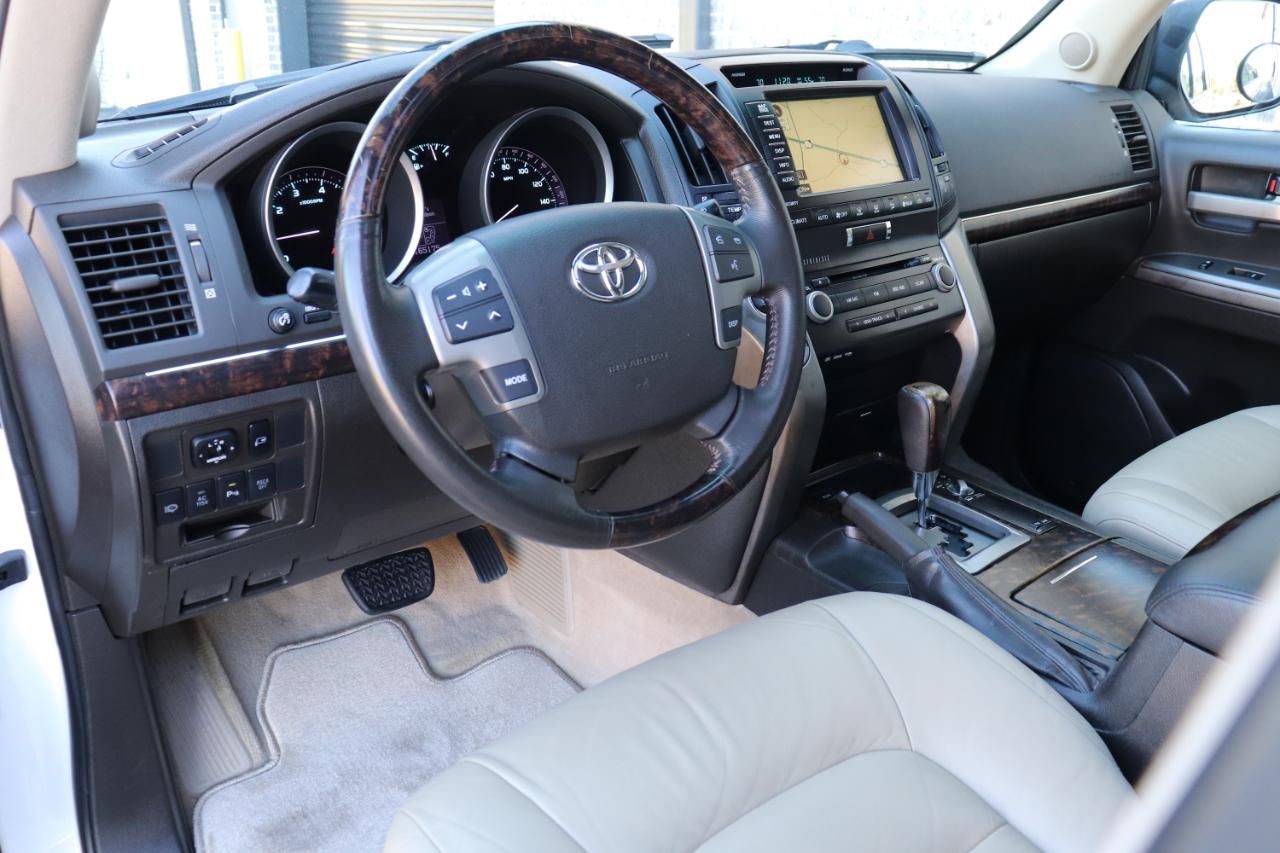 Toyota Land Cruiser 4WD 2008