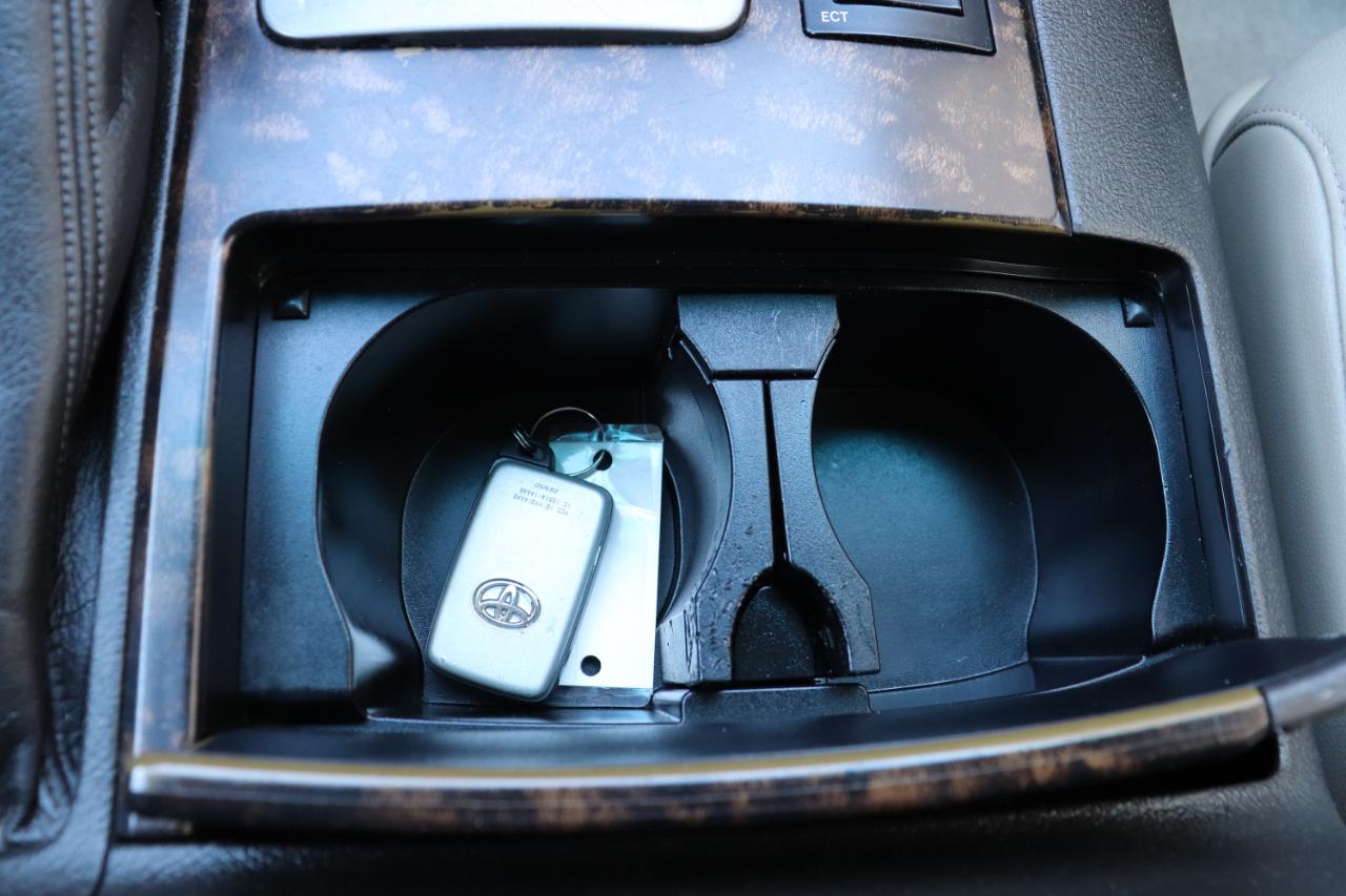 Toyota Land Cruiser 4WD 2008