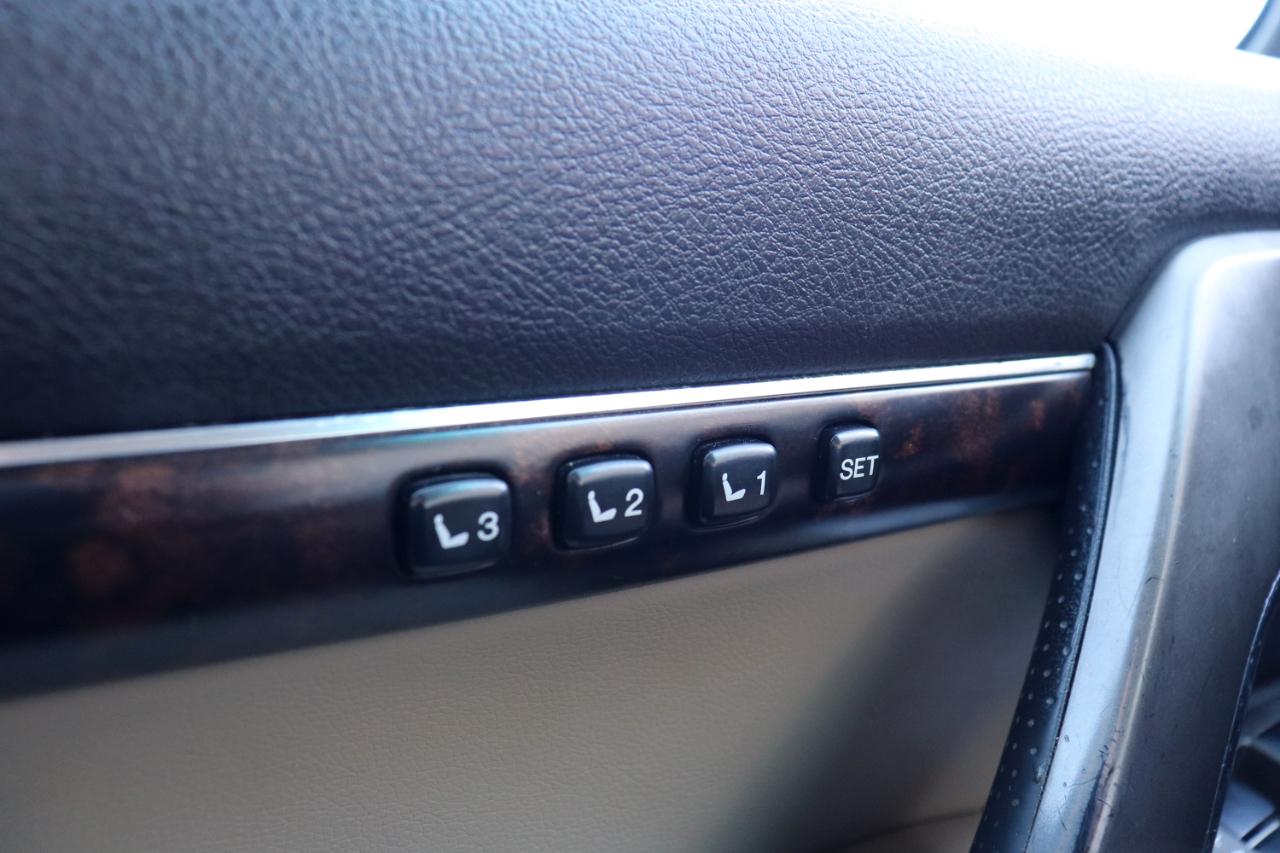 Toyota Land Cruiser 4WD 2008