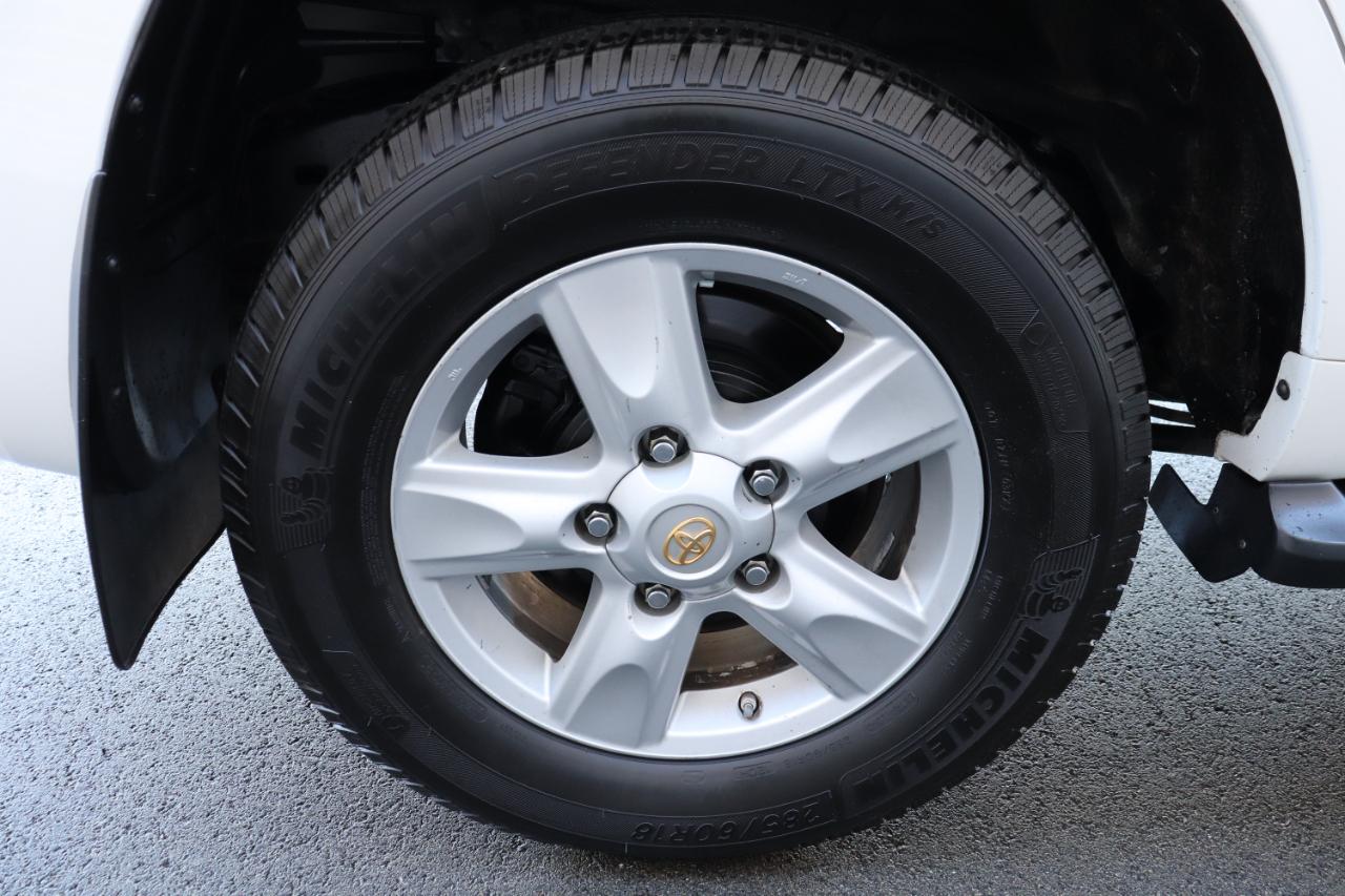 Toyota Land Cruiser 4WD 2008