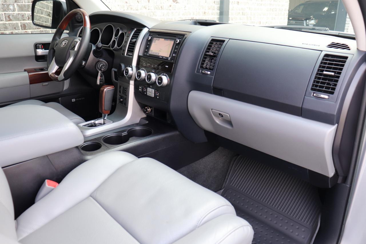 Toyota Sequoia Plantium 2WD 2016