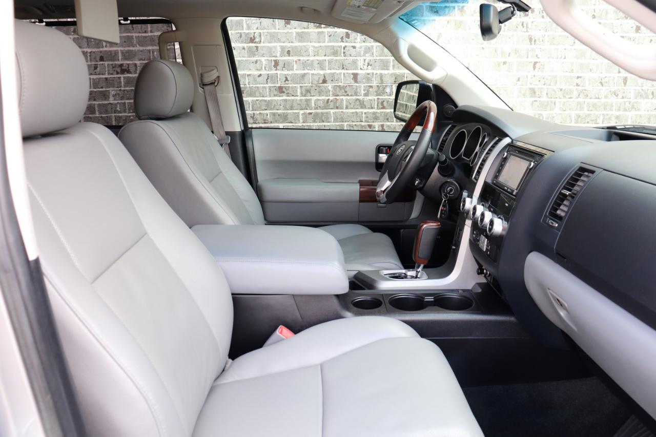 Toyota Sequoia Plantium 2WD 2016