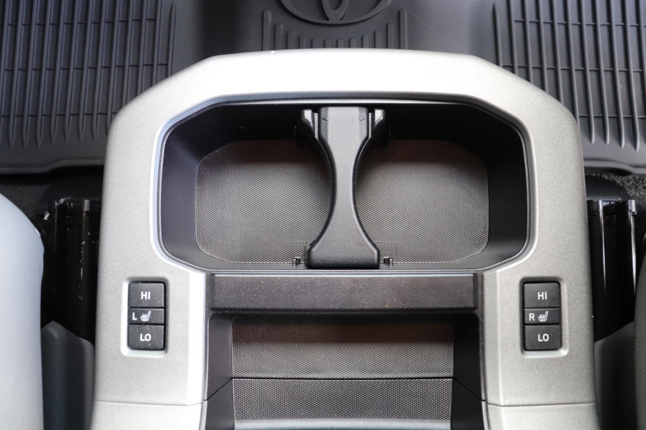 Toyota Sequoia Plantium 2WD 2016