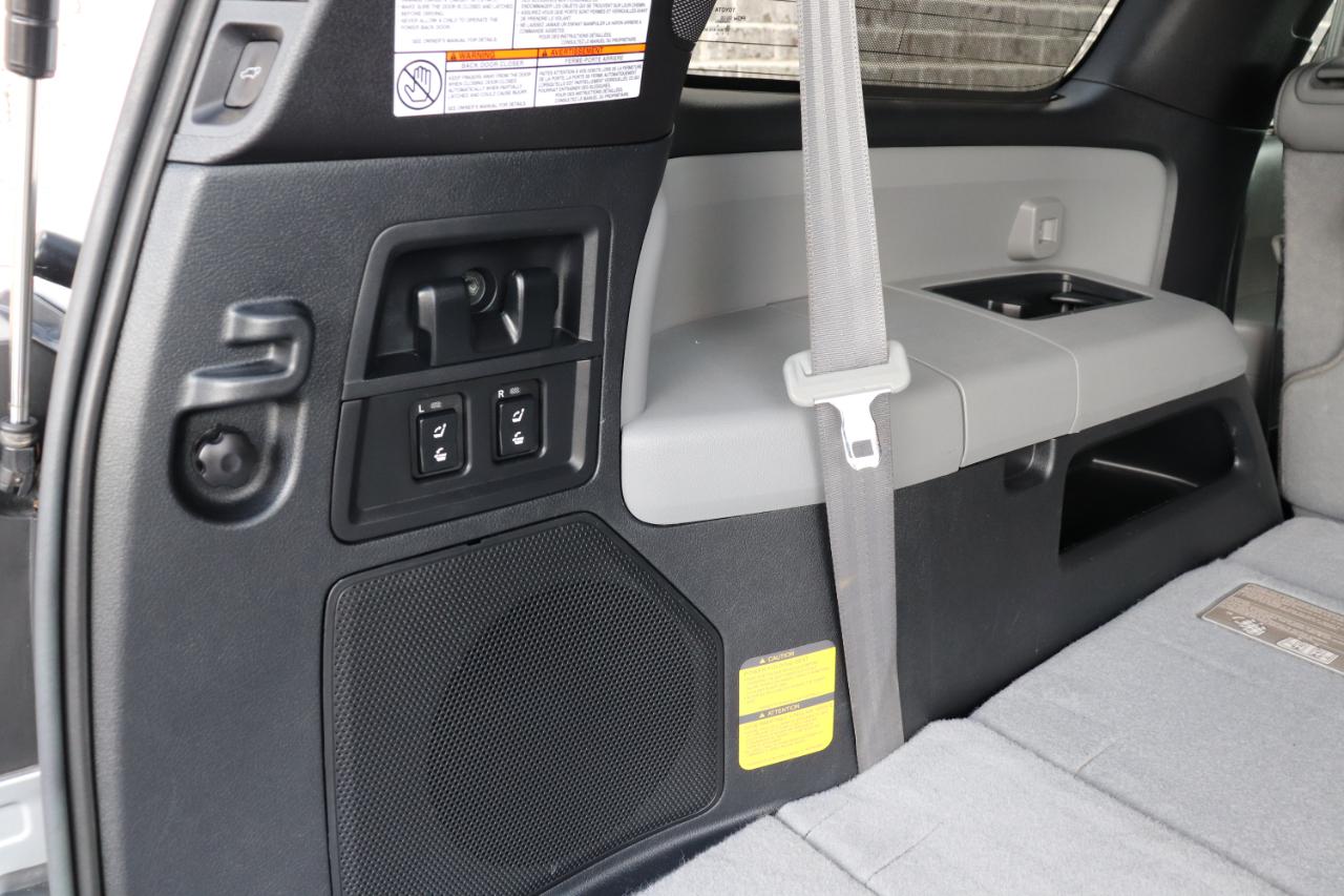 Toyota Sequoia Plantium 2WD 2016