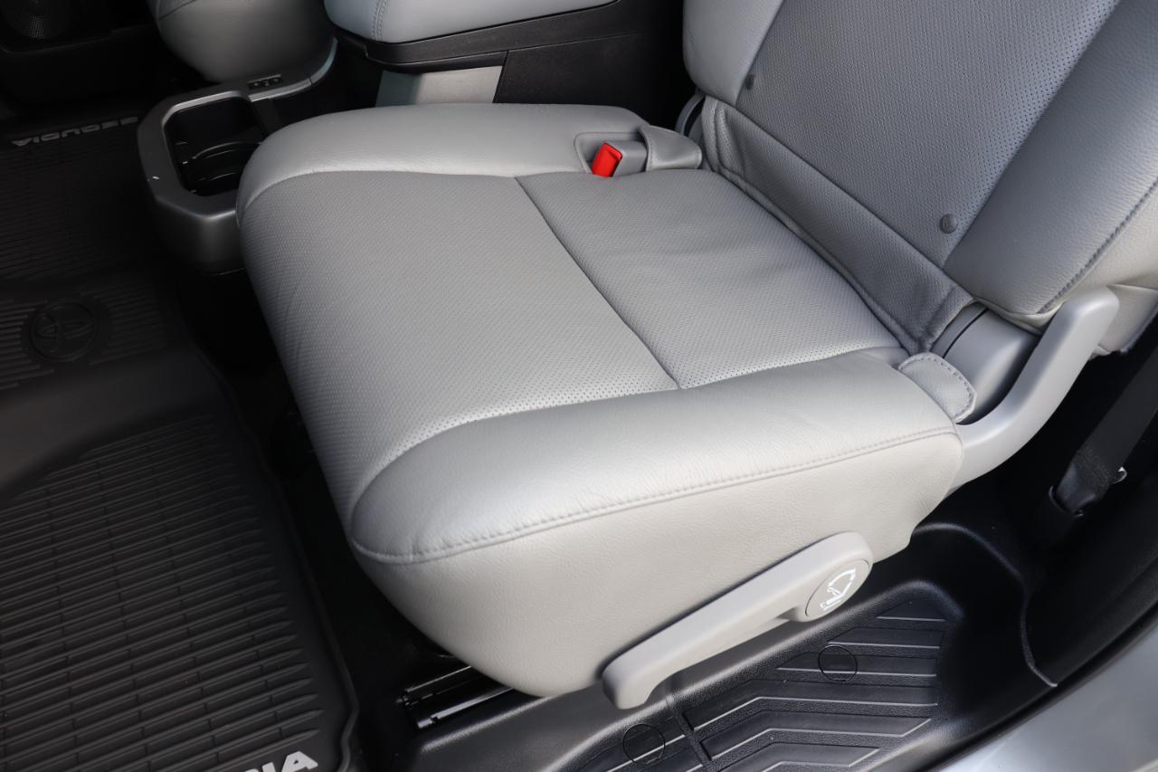 Toyota Sequoia Plantium 2WD 2016