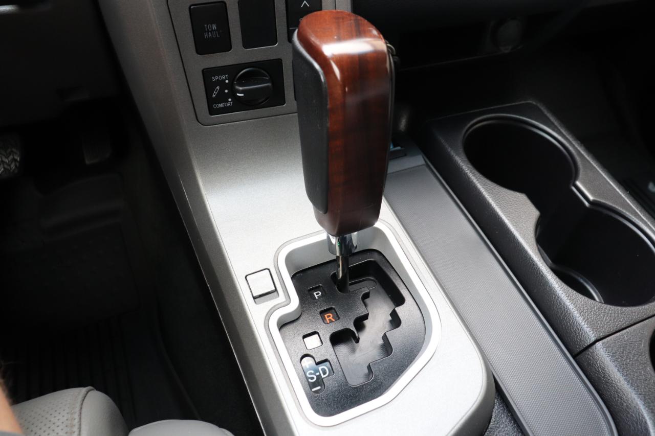 Toyota Sequoia Plantium 2WD 2016