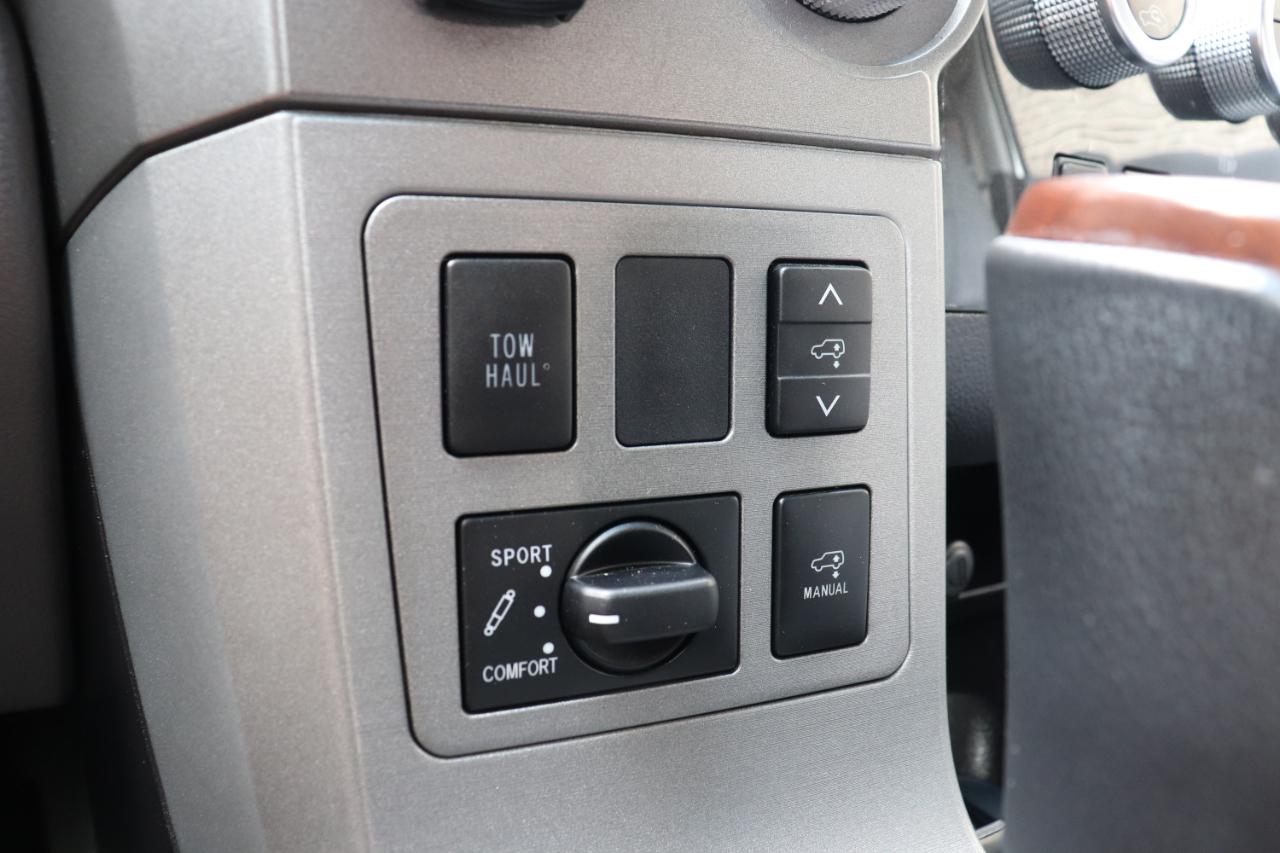 Toyota Sequoia Plantium 2WD 2016