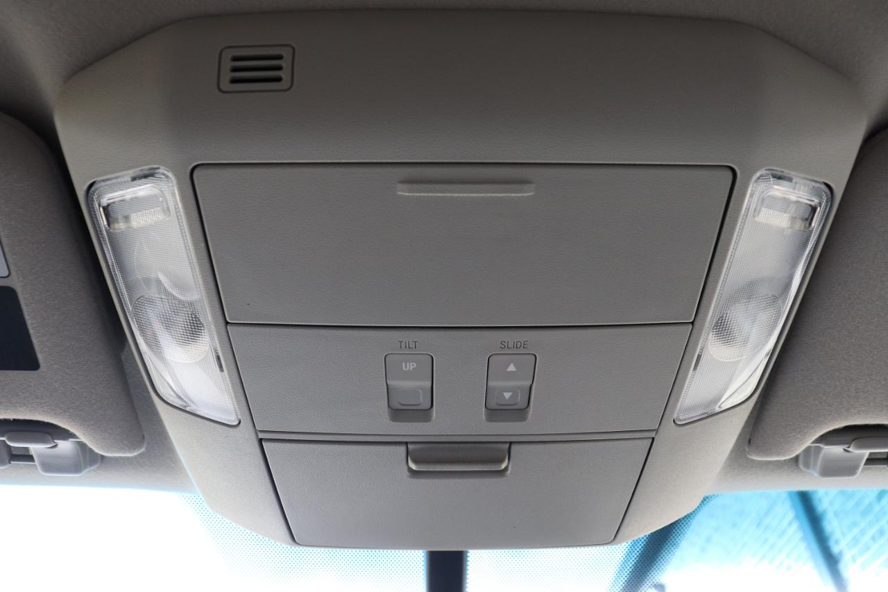 Toyota Sequoia Plantium 2WD 2016