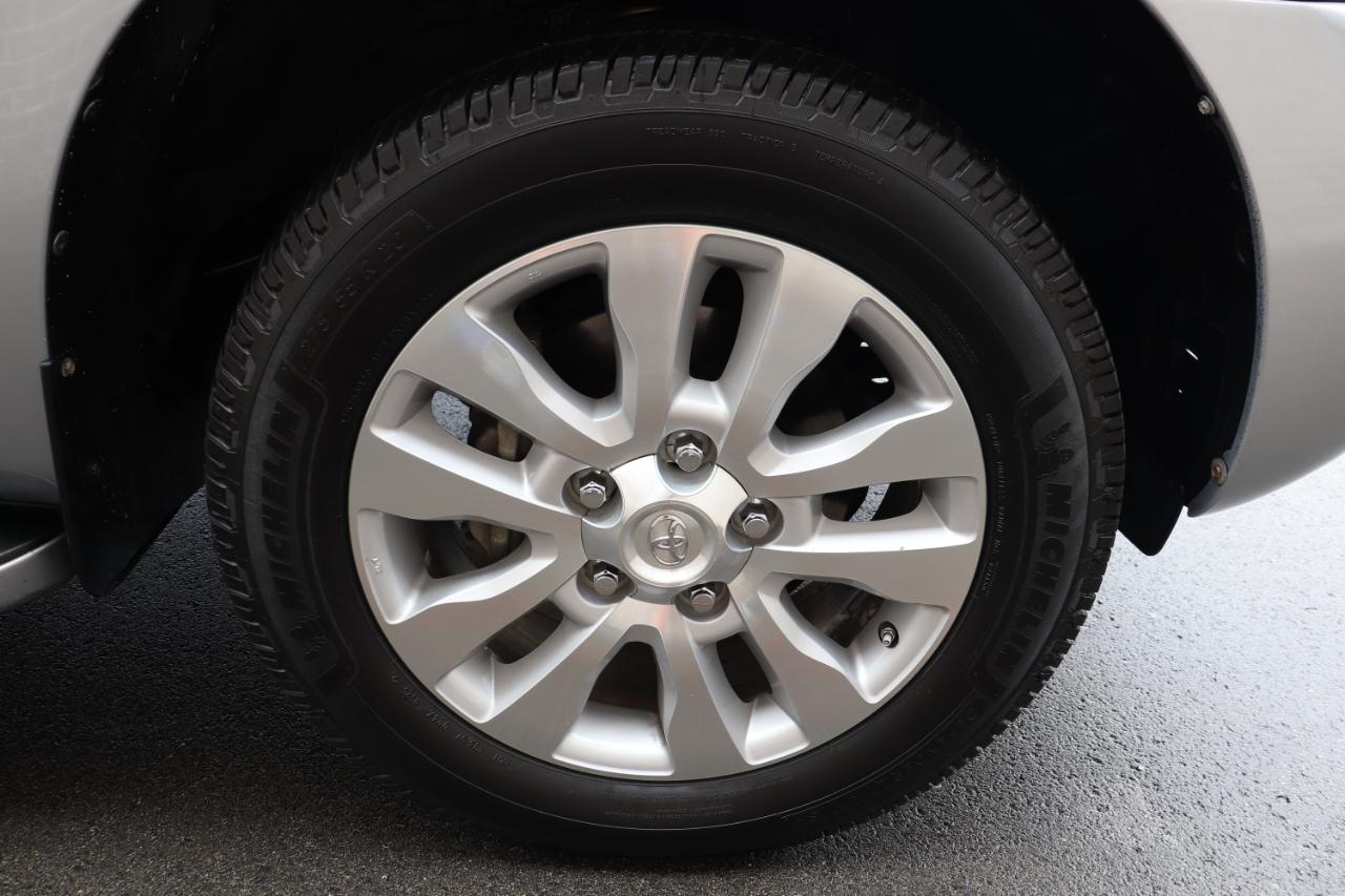 Toyota Sequoia Plantium 2WD 2016