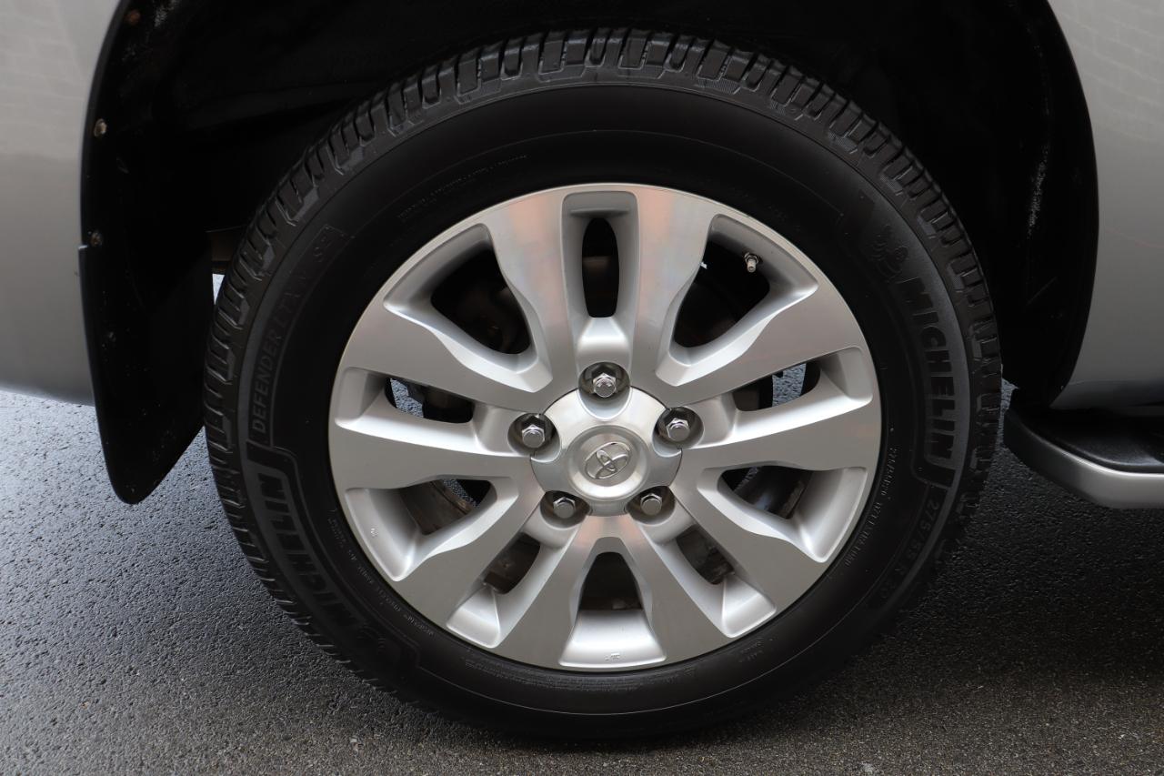 Toyota Sequoia Plantium 2WD 2016