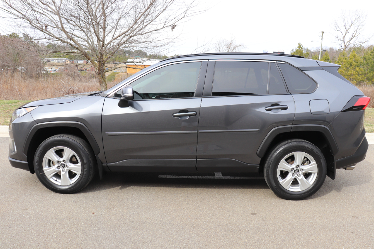 Toyota RAV4 XLE 2020