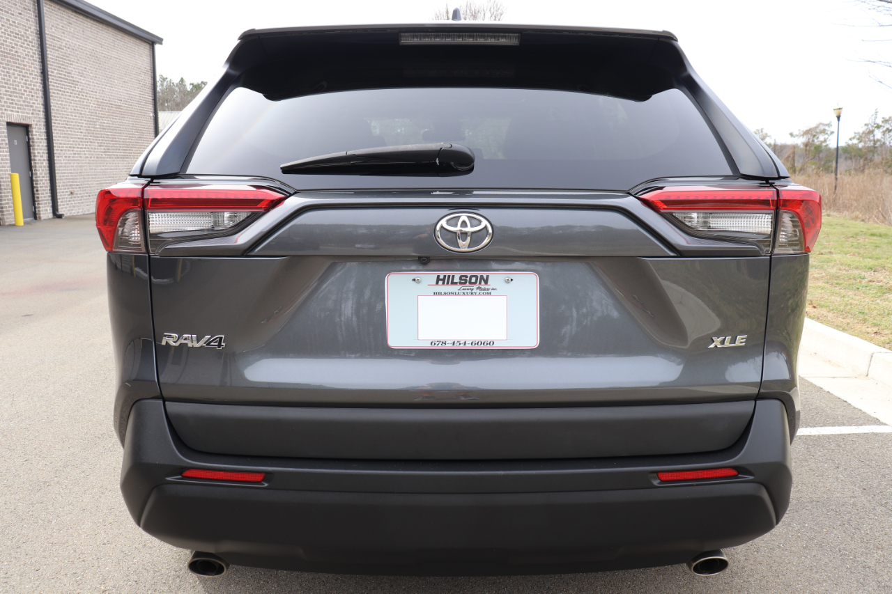 Toyota RAV4 XLE 2020