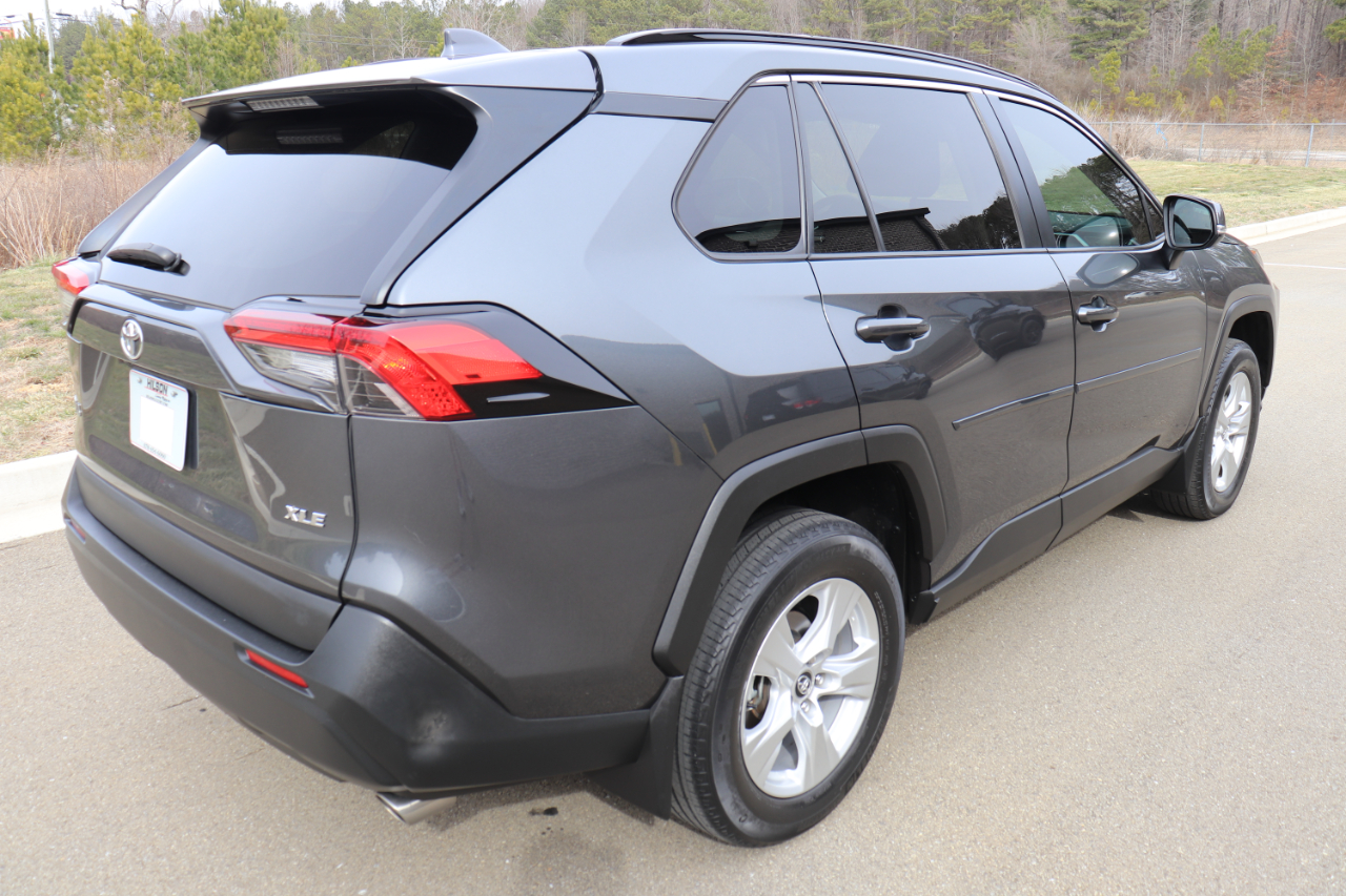 Toyota RAV4 XLE 2020