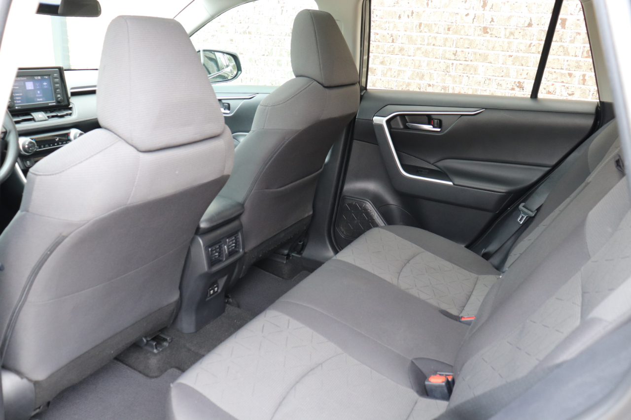 Toyota RAV4 XLE 2020