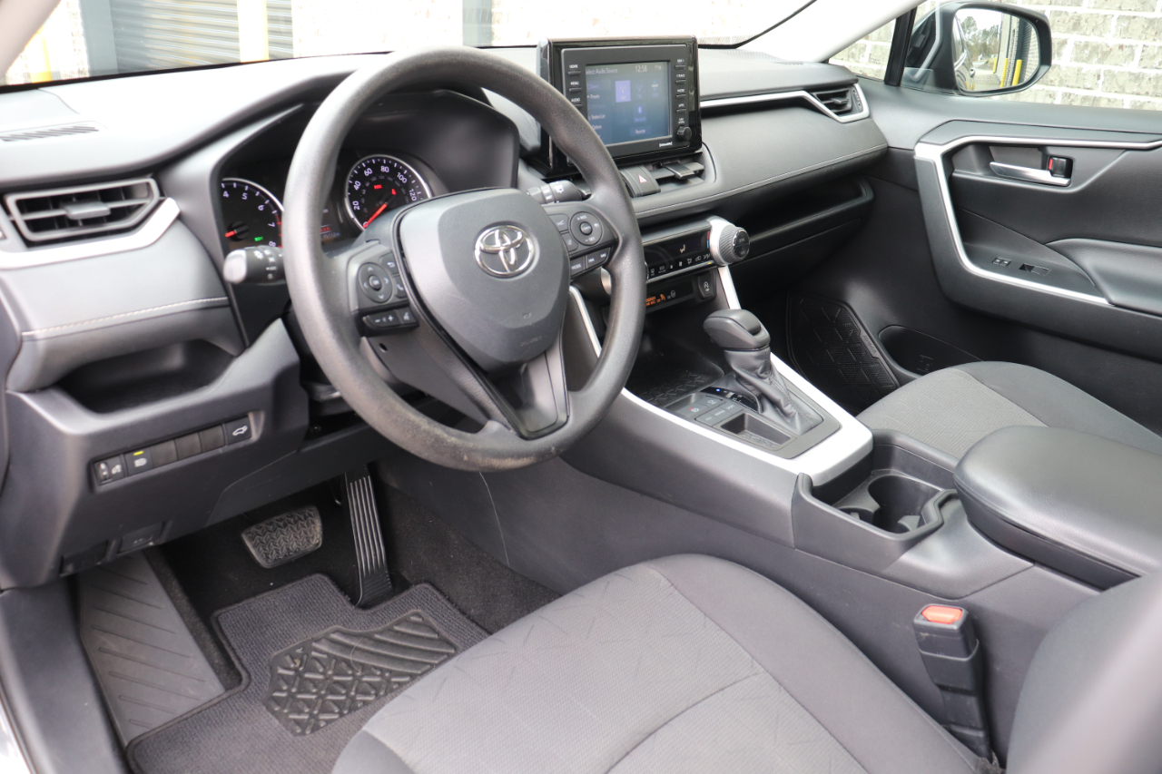 Toyota RAV4 XLE 2020