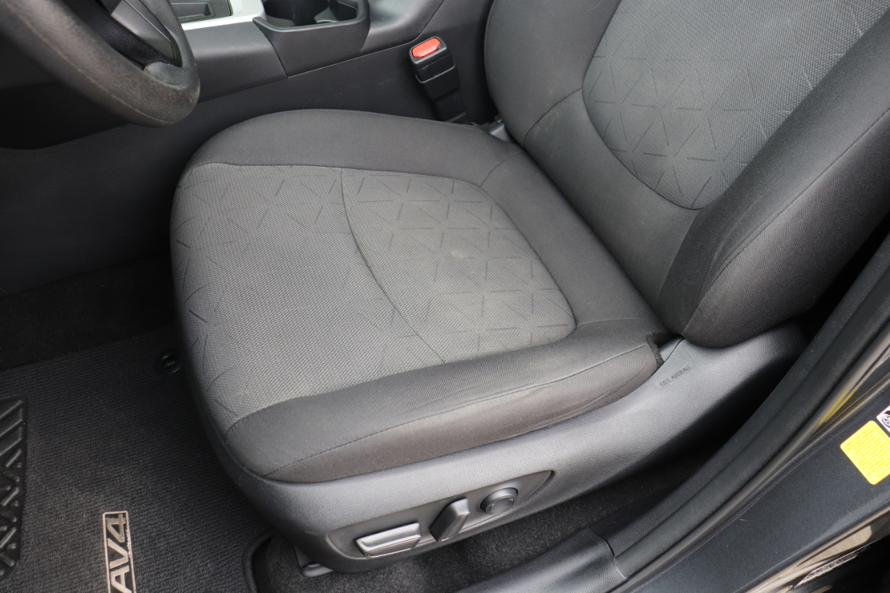 Toyota RAV4 XLE 2020