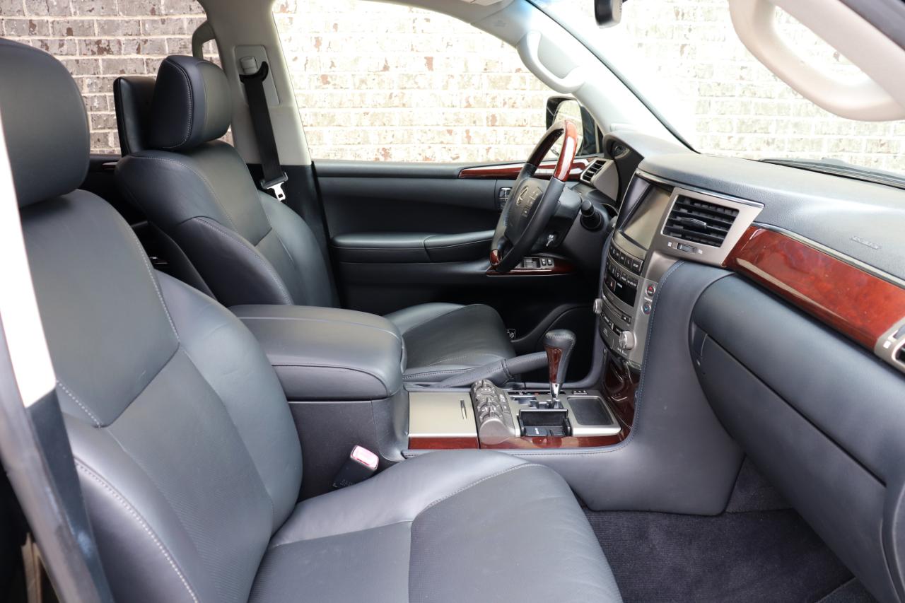 Lexus LX 570 4WD 4dr 2015