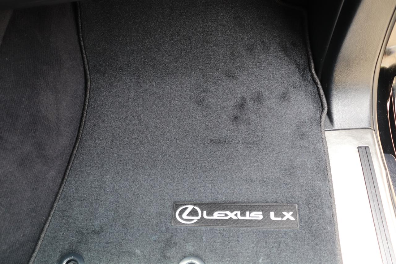 Lexus LX 570 4WD 4dr 2015