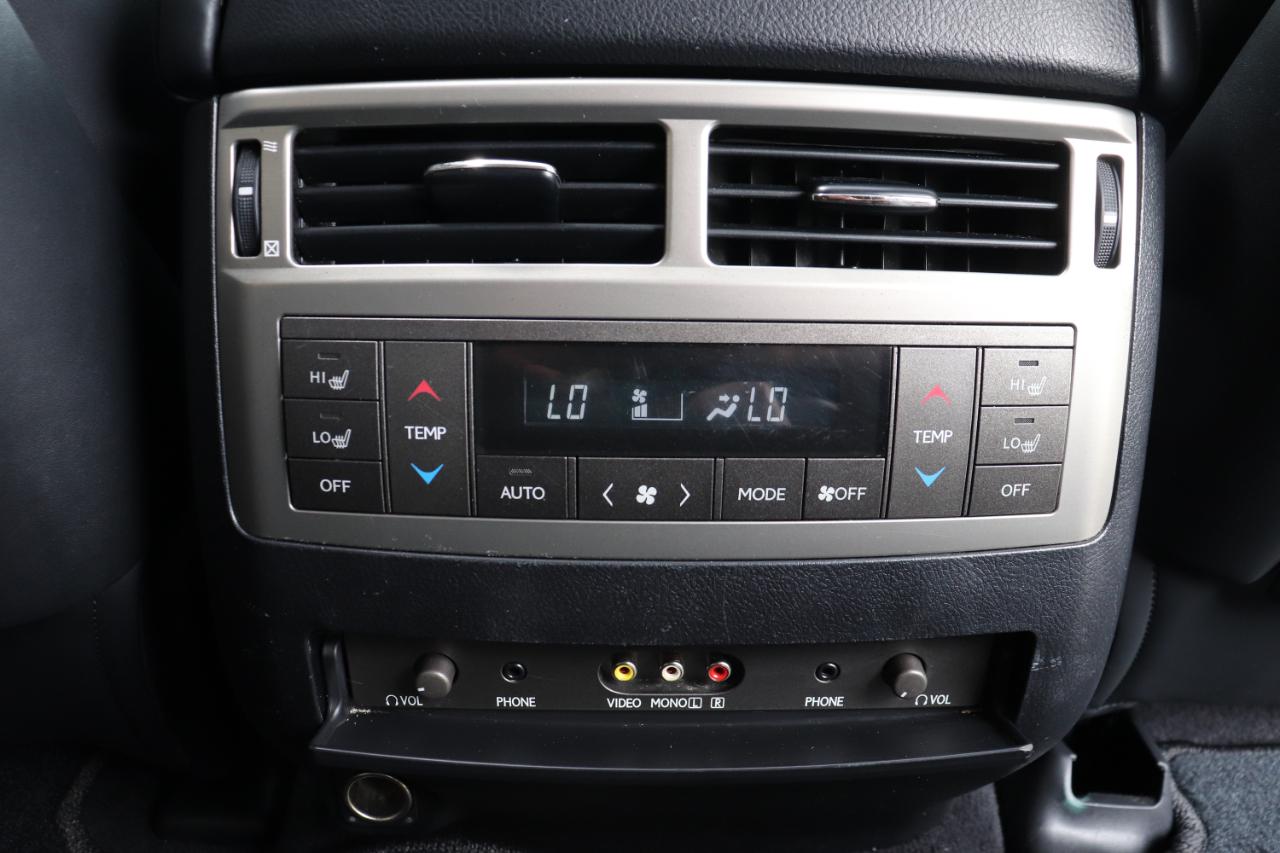 Lexus LX 570 4WD 4dr 2015